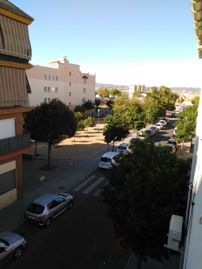 Altillo 25 Garaje Y Wifi Gratis Cordoba Luaran gambar
