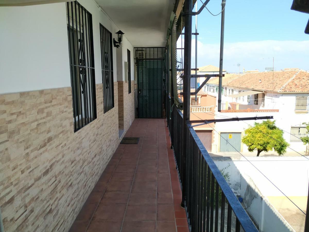 Altillo 25 Garaje Y Wifi Gratis Cordoba Luaran gambar